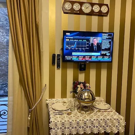 Premium 2 Minutes Walk From Champs-elysees