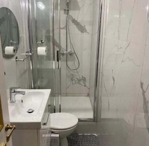 דירה Premium 2 Minutes Walk From Champs-elysees *