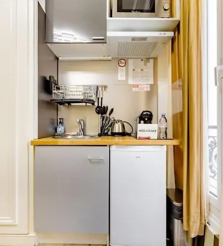 דירה Premium 2 Minutes Walk From Champs-elysees *
