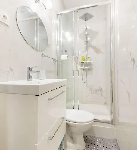 Apartment Premium 2 Minutes Walk From Champs-elysees Paris